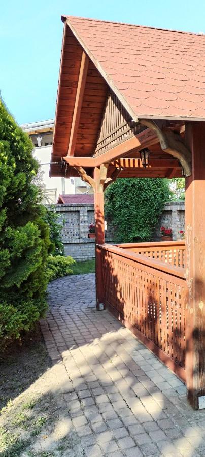Rozsakert Apartmanhaz Hajdúszoboszló Екстериор снимка