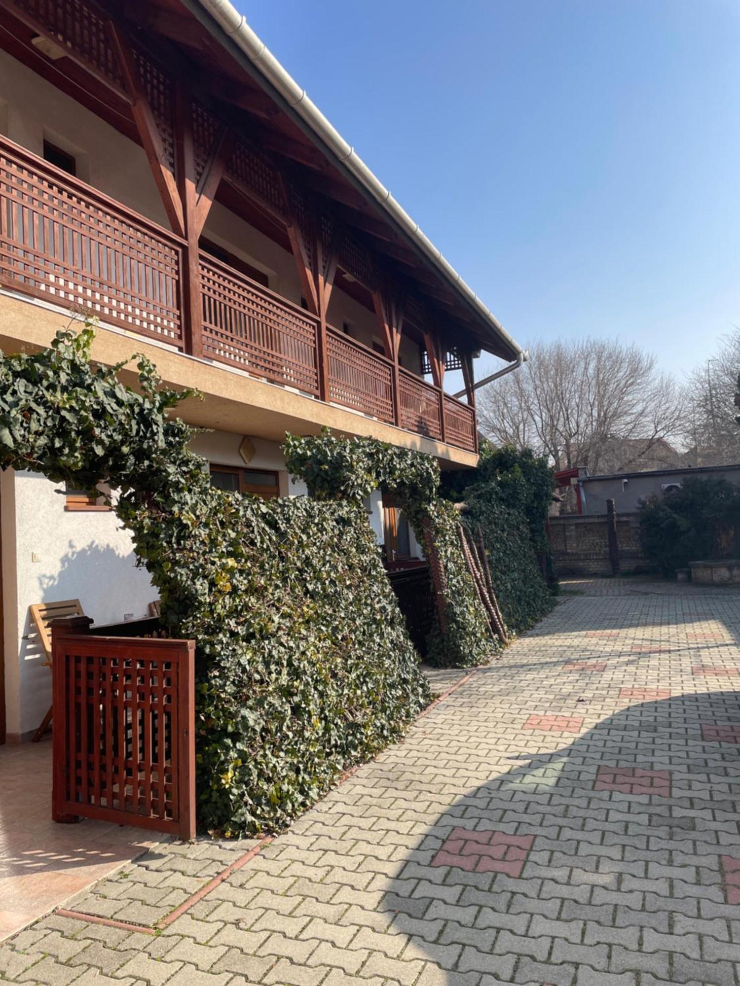 Rozsakert Apartmanhaz Hajdúszoboszló Екстериор снимка